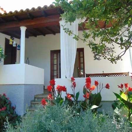 Vicky's Garden Villa